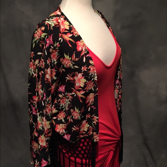 Love Culture Dresses & Skirts - 💃🏼Front Tie Dress ➕Shawl